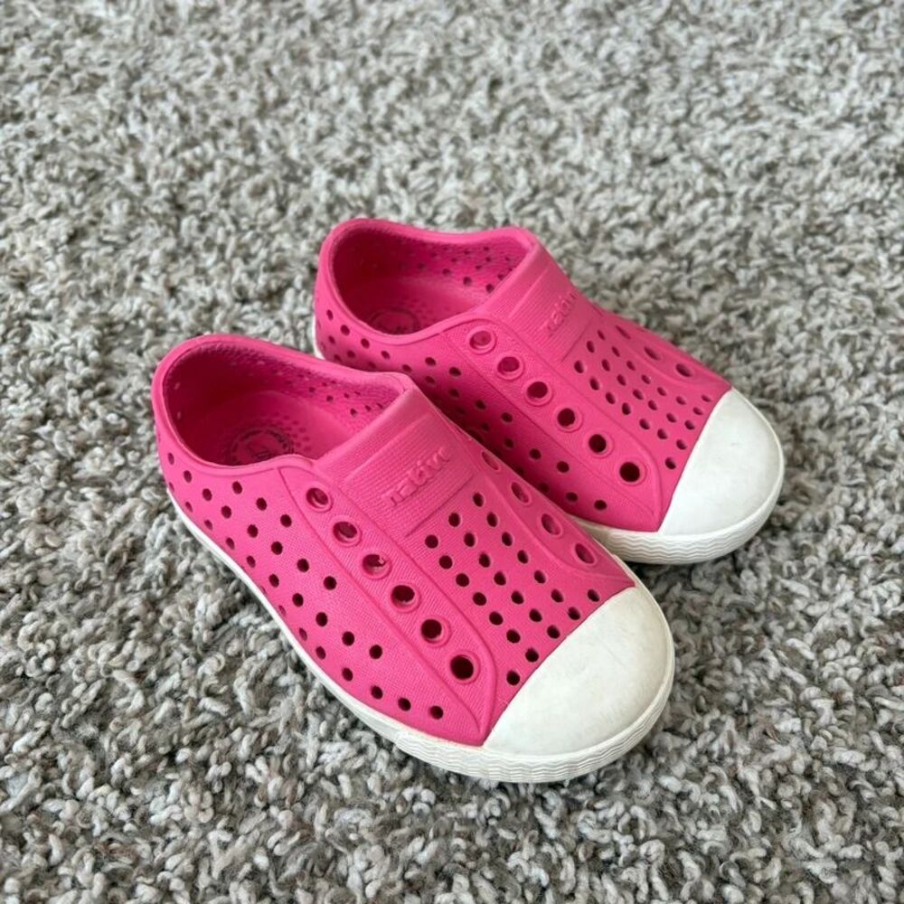 Size 5 / Toddler Girl Native Shoes